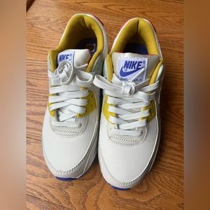 Nike AirMax women’s